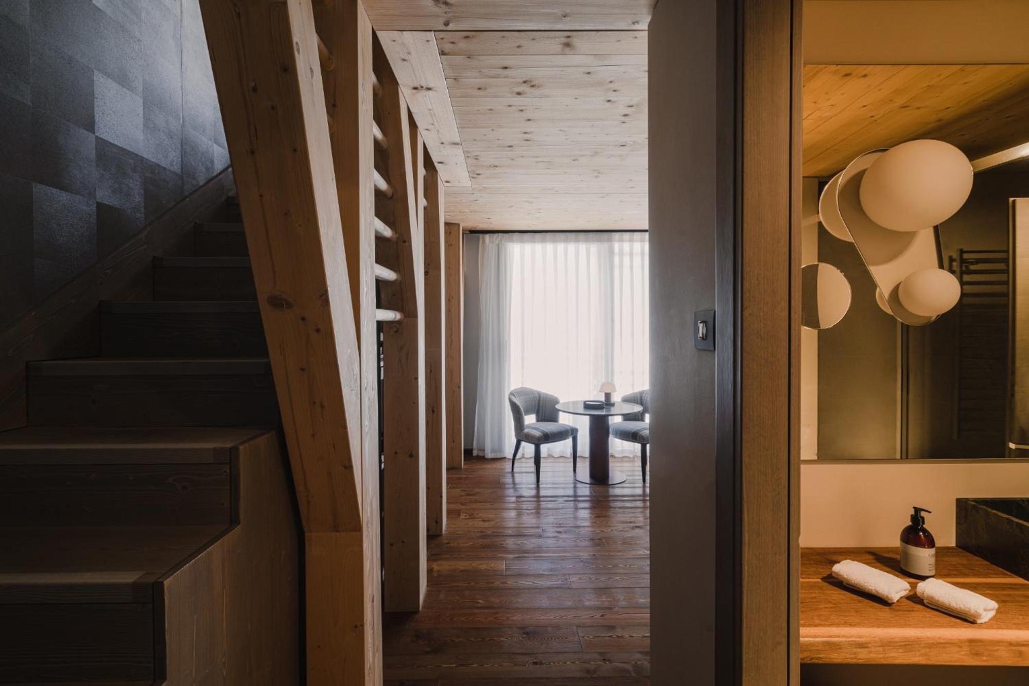 Aethos Monterosa Hotel Champoluc Exterior photo